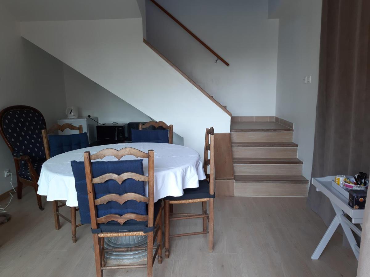 Bed and Breakfast La Grange Des Lisieres Rouvres  Exterior foto